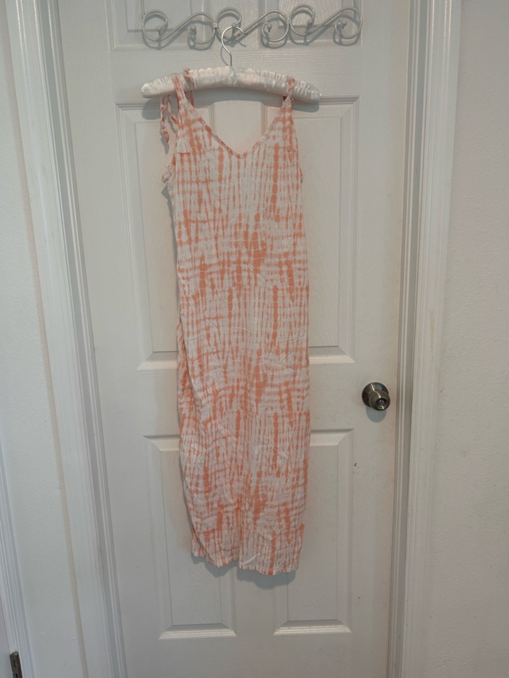 Roxy Peach Tie-Dye Maxi Dress with Tie Straps.  Size S